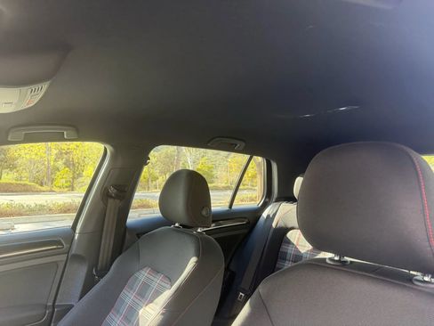 Used 2017 Volkswagen GTI Sport image 13