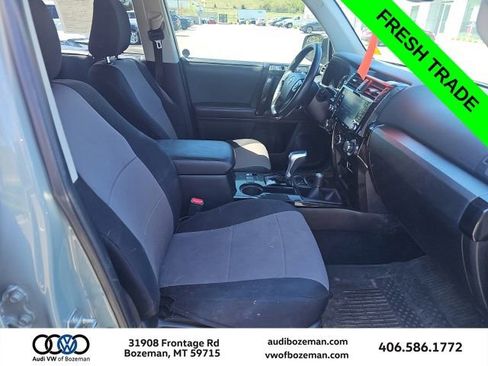 Used 2022 Toyota 4Runner TRD Off-Road AWD/4WD image 13