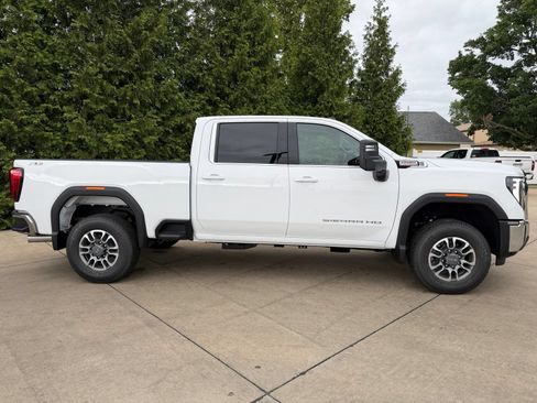 New 2026 GMC Sierra 2500 SLE w/ SLE Value Package; AWD/4WD image 33