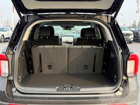 New 2026 Ford Explorer Active w/ Active Comfort Package image 4