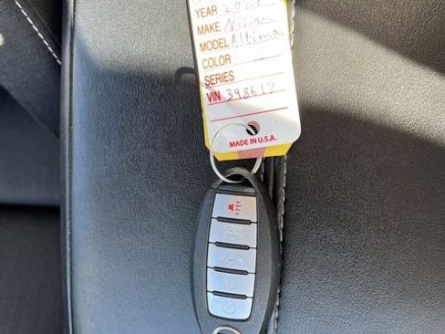 Used 2024 Nissan Altima 2.5 S image 41
