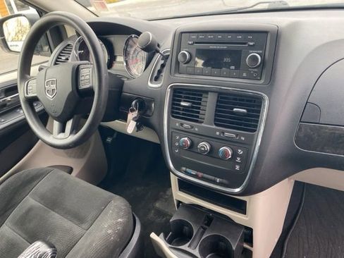 Used 2015 Dodge Grand Caravan American Value Package image 6