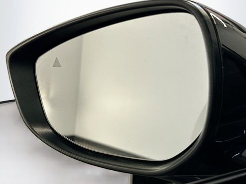 Used 2025 MAZDA CX-50 AWD 2.5 S w/ Premium Package image 16