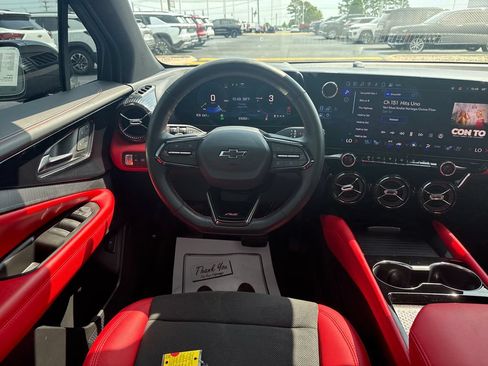 Used 2024 Chevrolet Blazer EV RS RWD image 17