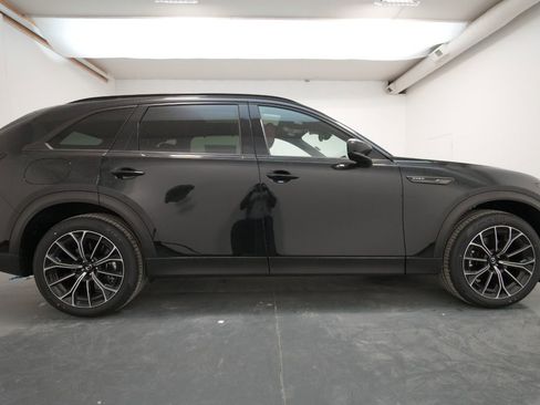 New 2025 MAZDA CX-70 Plug-In Hybrid w/ Premium Plus image 18