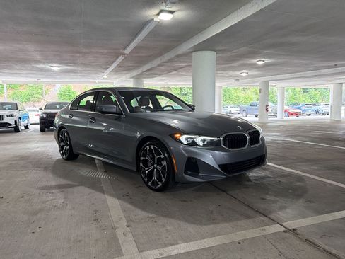 Used 2025 BMW 330i Sedan RWD image 4