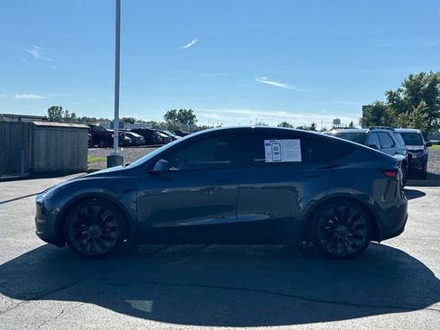 Used 2022 Tesla Model Y Performance AWD/4WD image 4