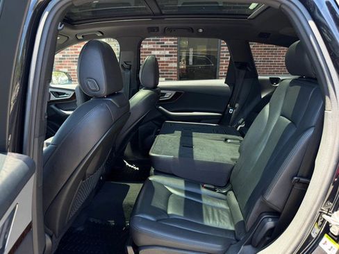 Used 2019 Audi Q7 2.0T Premium Plus w/ Premium Plus Package AWD/4WD image 21