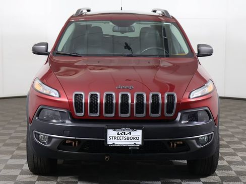 Used 2015 Jeep Cherokee Trailhawk w/ Comfort/Convenience Group AWD/4WD image 11