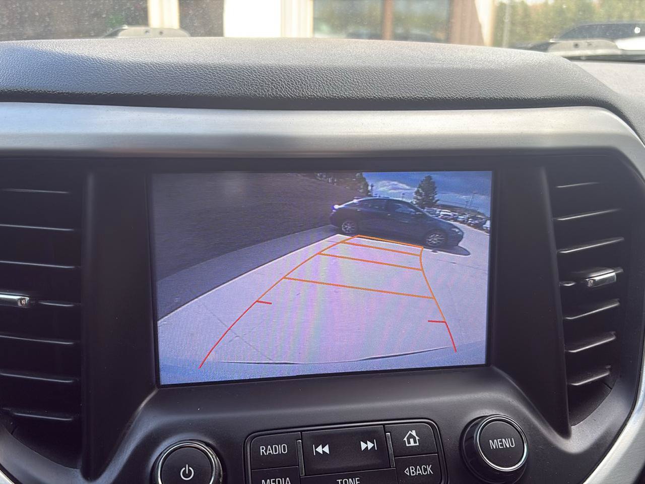 Used 2017 GMC Acadia SLT FWD image 22