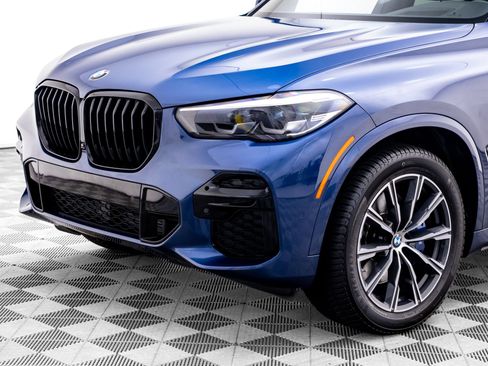 Used 2022 BMW X5 xDrive40i w/ M Sport Package AWD/4WD image 37