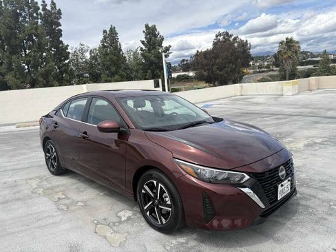 Used 2025 Nissan Sentra SV FWD image 25
