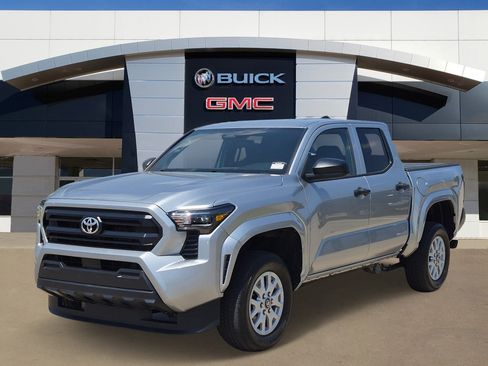 Used 2025 Toyota Tacoma SR RWD image 3