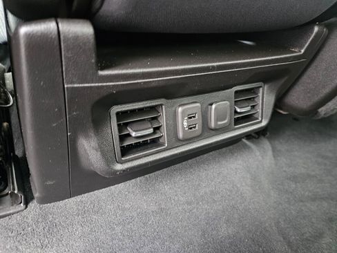 Used 2022 Chevrolet Silverado 1500 LT image 16