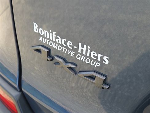 Used 2021 Jeep Cherokee Latitude Lux 80th Anniv w/ Quick Order Package 26U 80TH image 6