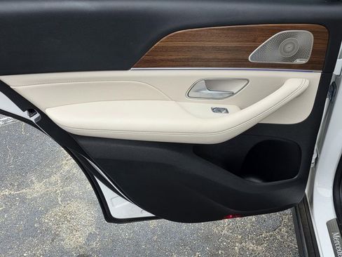 Used 2023 Mercedes-Benz GLE 450 4MATIC image 46