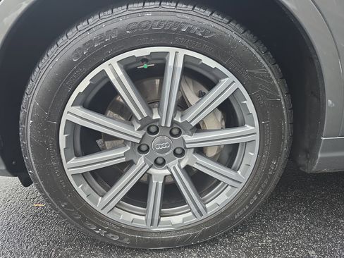 Used 2018 Audi Q7 3.0T Prestige image 36