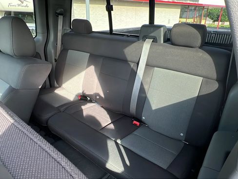 Used 2006 Ford F150 XLT AWD/4WD image 6