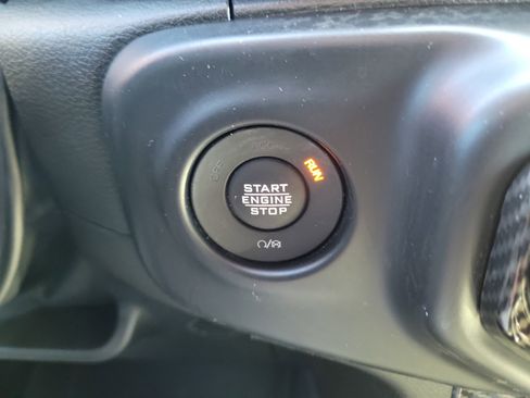 Used 2022 Jeep Wrangler Sport AWD/4WD image 24