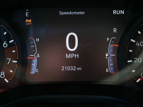Certified 2023 Jeep Compass Latitude w/ Convenience Group AWD/4WD image 34