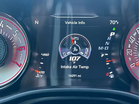 Used 2022 Dodge Challenger R/T Scat Pack w/ Shaker Package RWD image 34