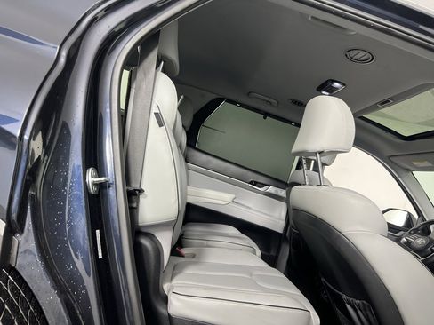 Used 2023 Hyundai Palisade SEL w/ Premium Package image 29