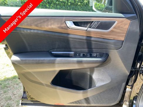 New 2026 Volkswagen Atlas SE FWD image 13