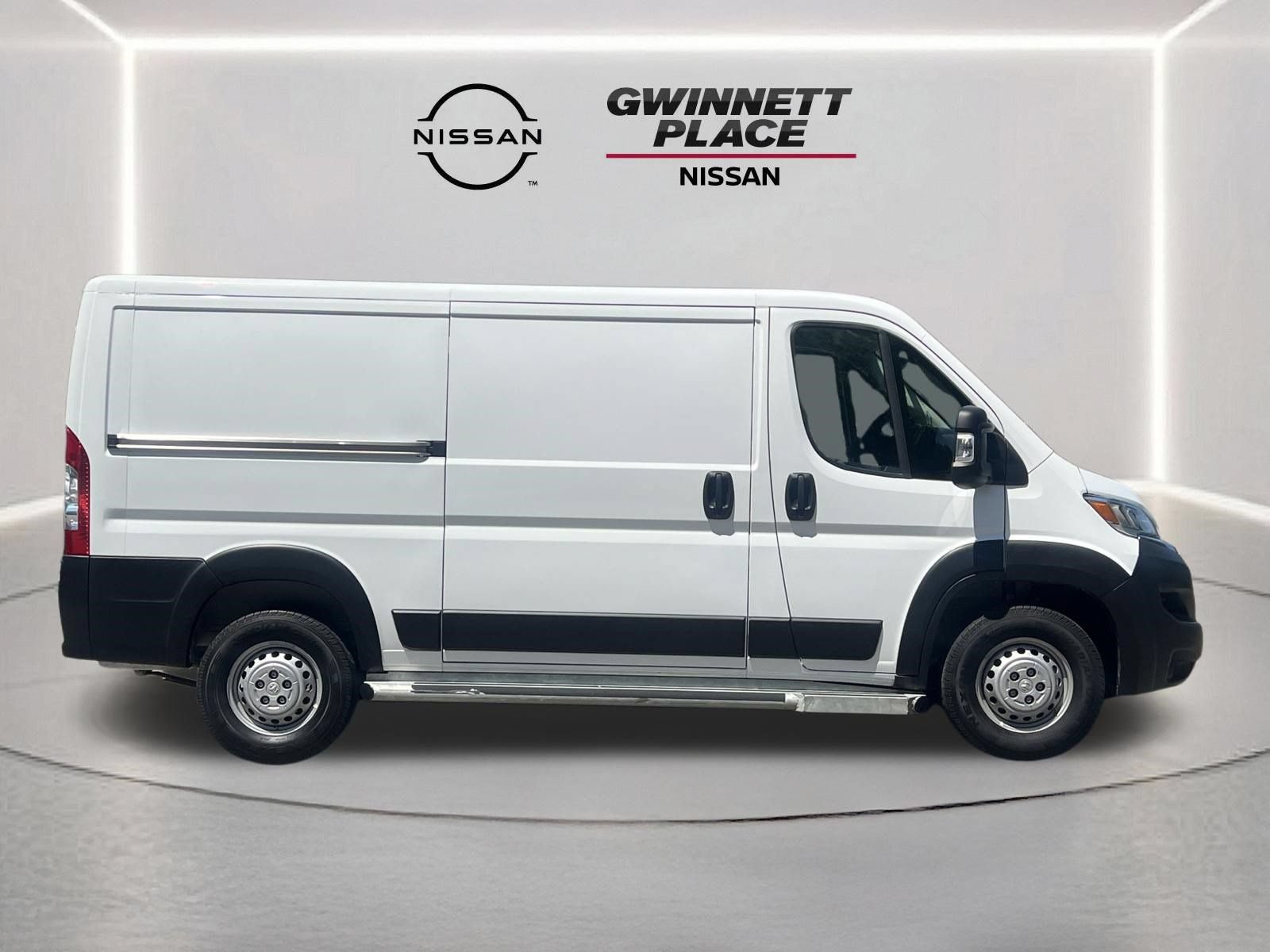 Used 2025 RAM ProMaster 2500 w/ U-Haul Equipment Group FWD image 25
