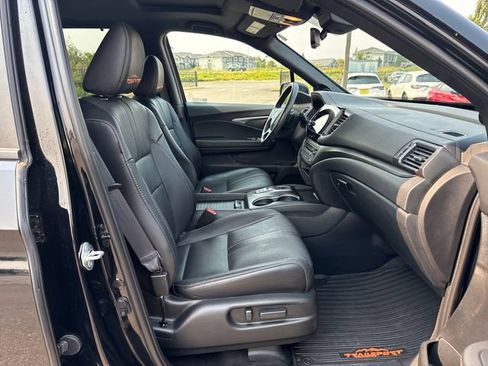 Used 2023 Honda Passport TrailSport image 10