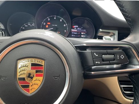 Used 2023 Porsche Macan Turbo AWD/4WD image 40