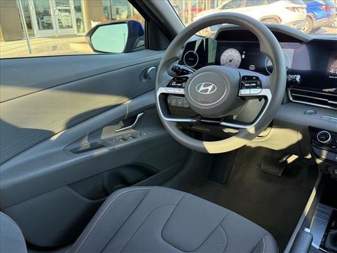 Certified 2024 Hyundai Elantra SEL image 10