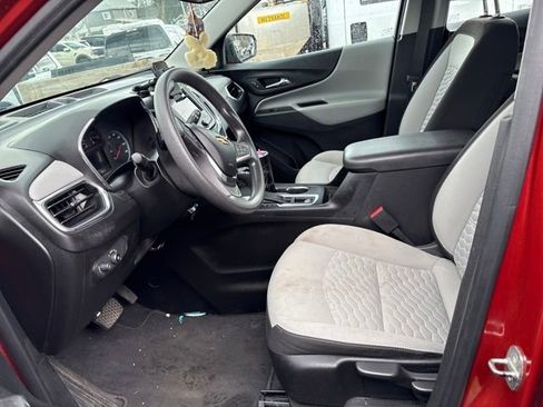 Used 2020 Chevrolet Equinox LS image 8