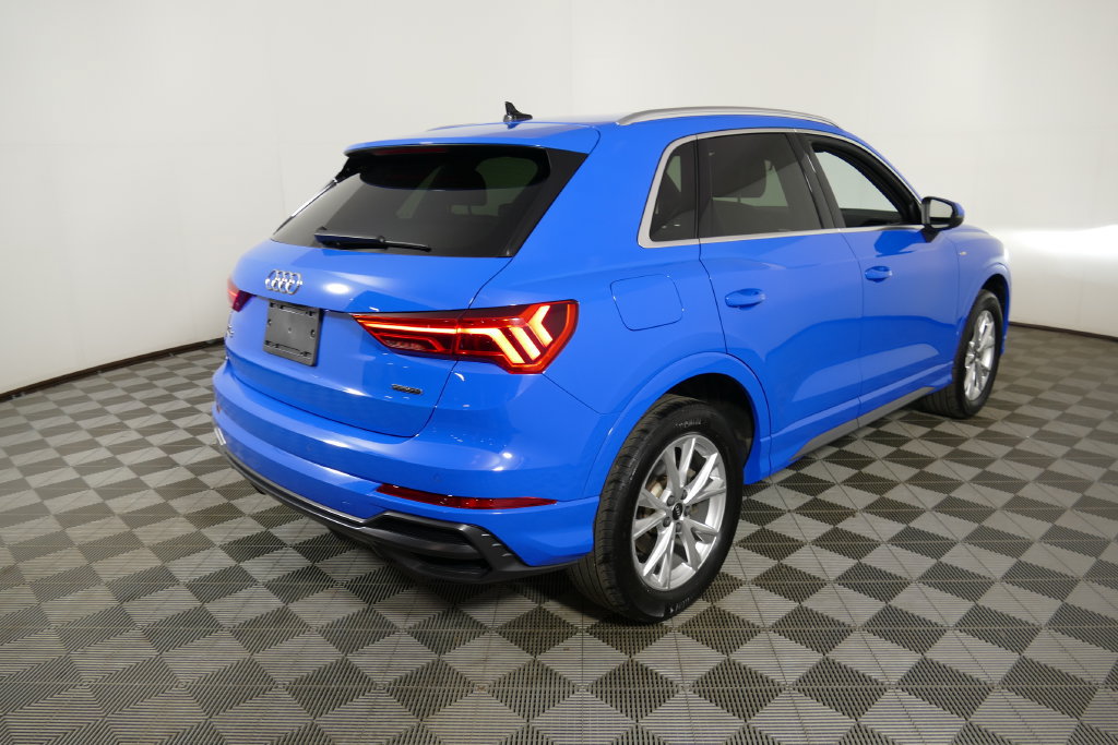 Used 2022 Audi Q3 2.0T Premium AWD/4WD image 3