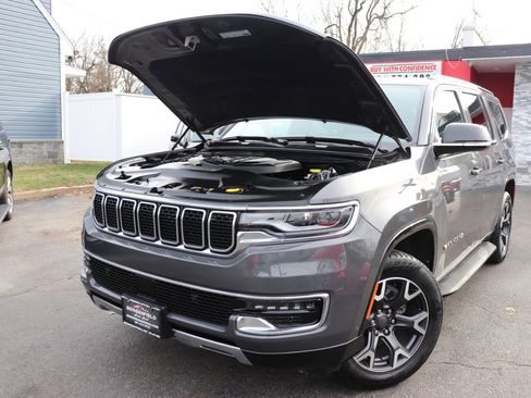 Used 2024 Jeep Wagoneer Series III image 64