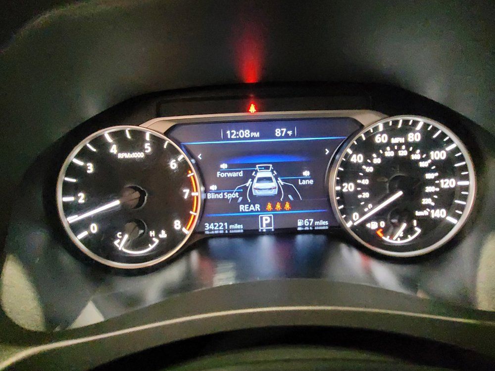 Used 2025 Nissan Altima 2.5 SV FWD image 23