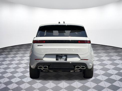 New 2026 Land Rover Range Rover Sport Dynamic SE AWD/4WD image 9