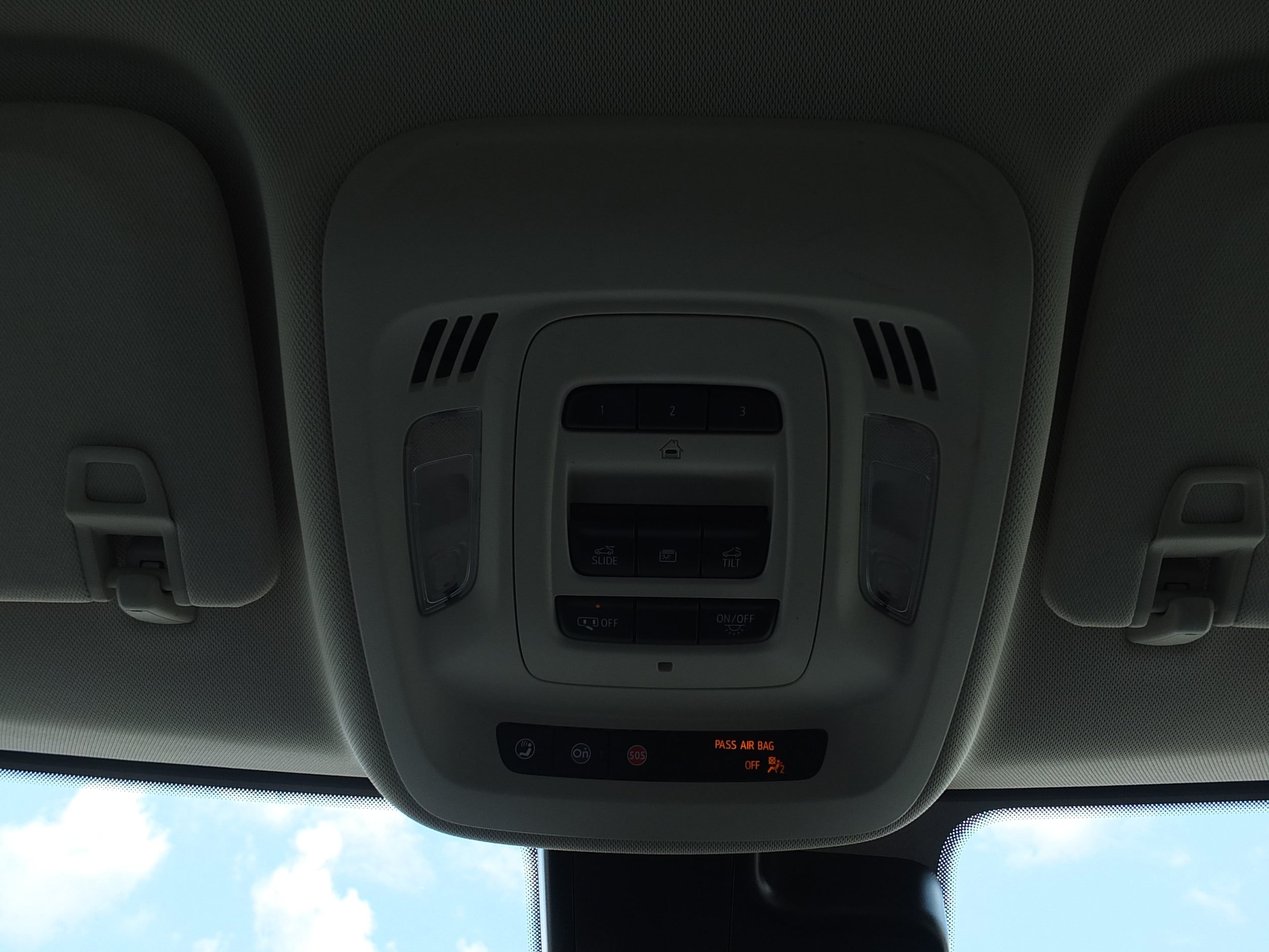 Used 2023 Buick Envision Avenir FWD image 31