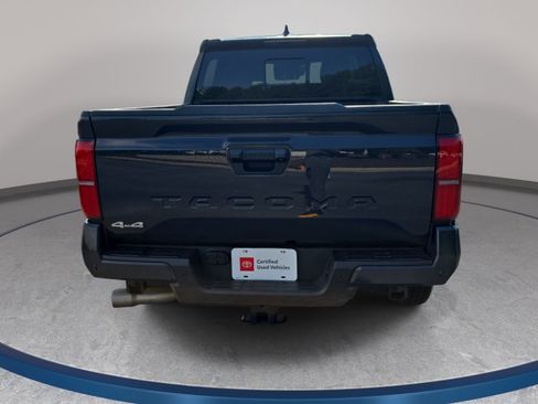 Used 2024 Toyota Tacoma SR5 w/ SR5 Upgrade Package AWD/4WD image 6