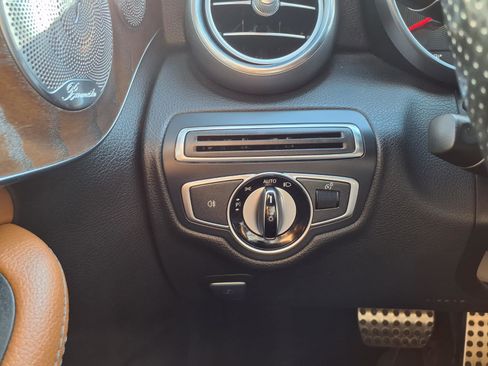 Used 2017 Mercedes-Benz C 300 4MATIC Coupe image 10