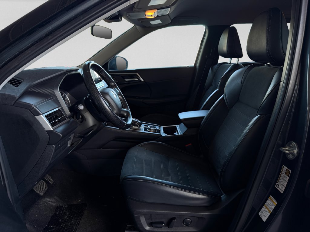 Used 2024 Mitsubishi Outlander SE FWD image 22
