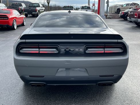 Used 2023 Dodge Challenger SRT Hellcat image 4