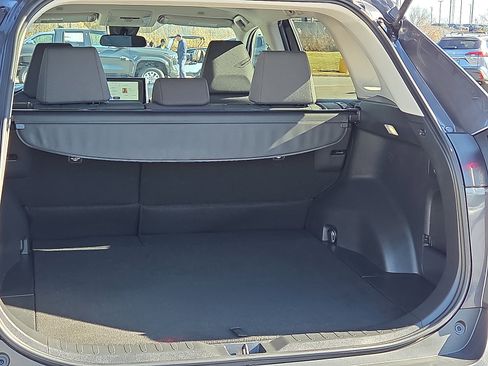 Used 2025 Toyota RAV4 XLE image 9