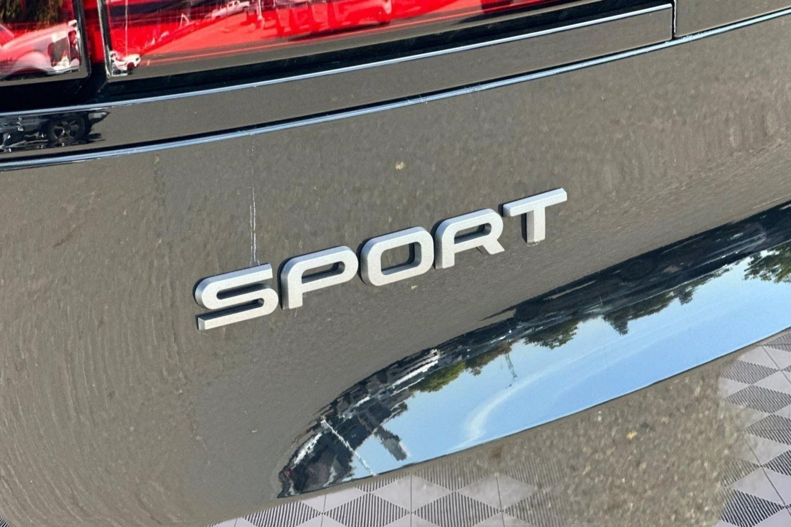 New 2026 Land Rover Range Rover Sport SE AWD/4WD image 30
