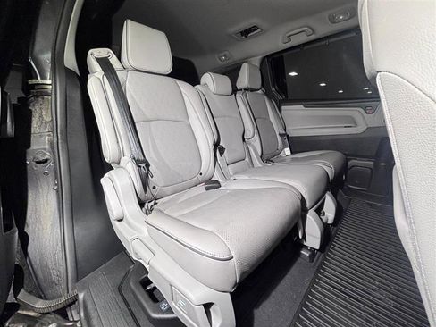 Used 2022 Honda Odyssey Elite image 14
