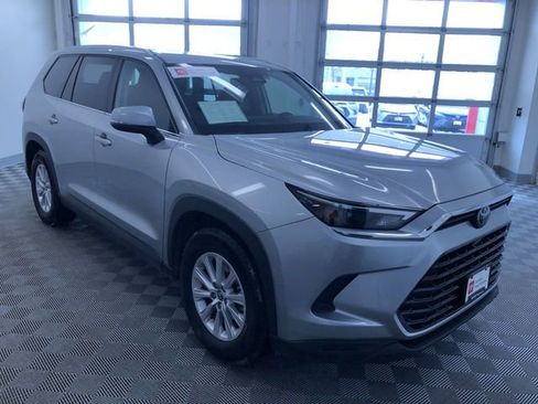 Certified 2025 Toyota Grand Highlander AWD image 36