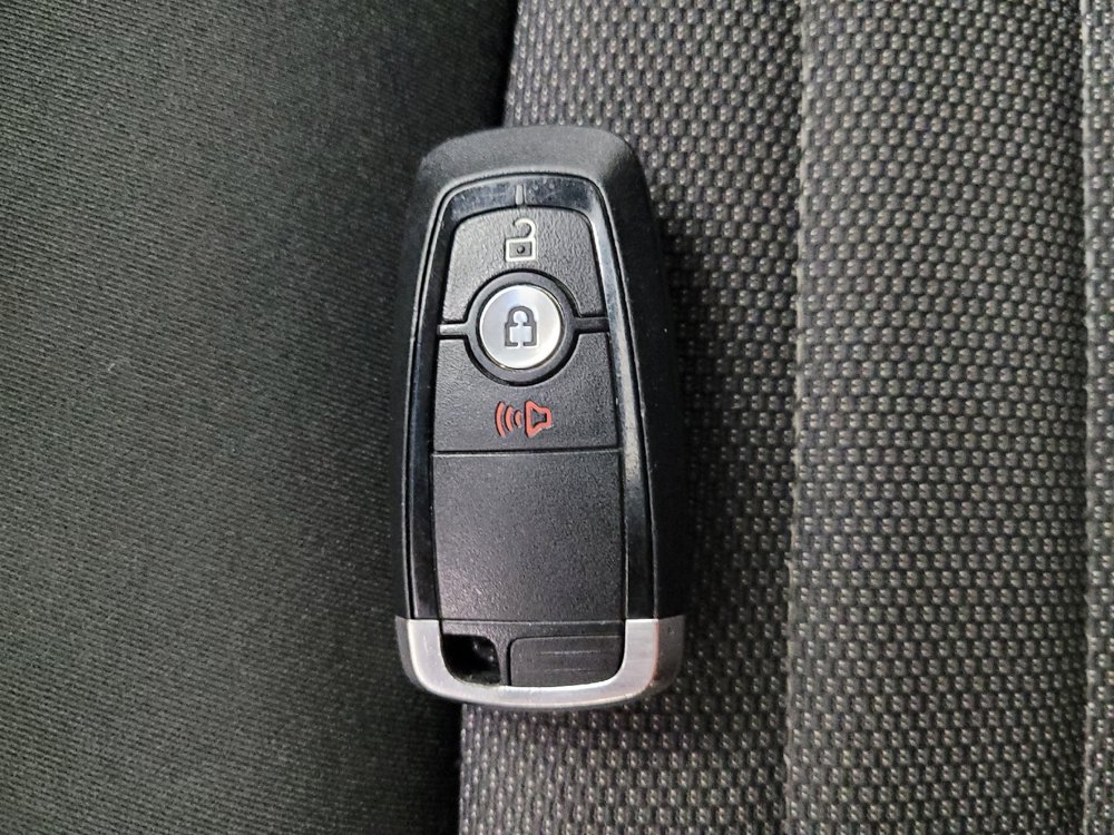 Used 2020 Ford Edge SE FWD image 32