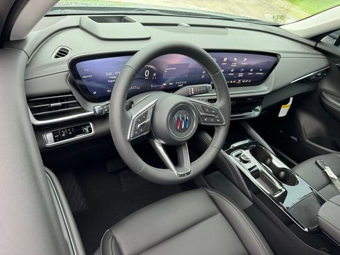 New 2025 Buick Envision Preferred image 3