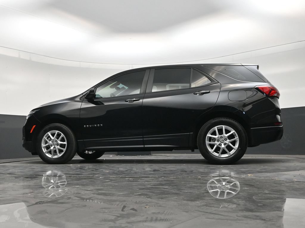 Used 2024 Chevrolet Equinox LS w/ Driver Confidence II Package FWD image 21