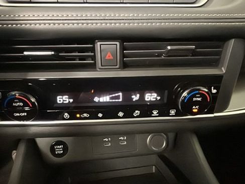 Used 2026 Nissan Rogue SV w/ Cold Weather Package AWD/4WD image 23