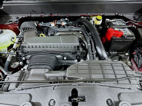 New 2026 Ford Maverick Lariat image 13